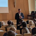 Ministras K. Mažeika žada atvirą dialogą, žemės ūkiui kylant į